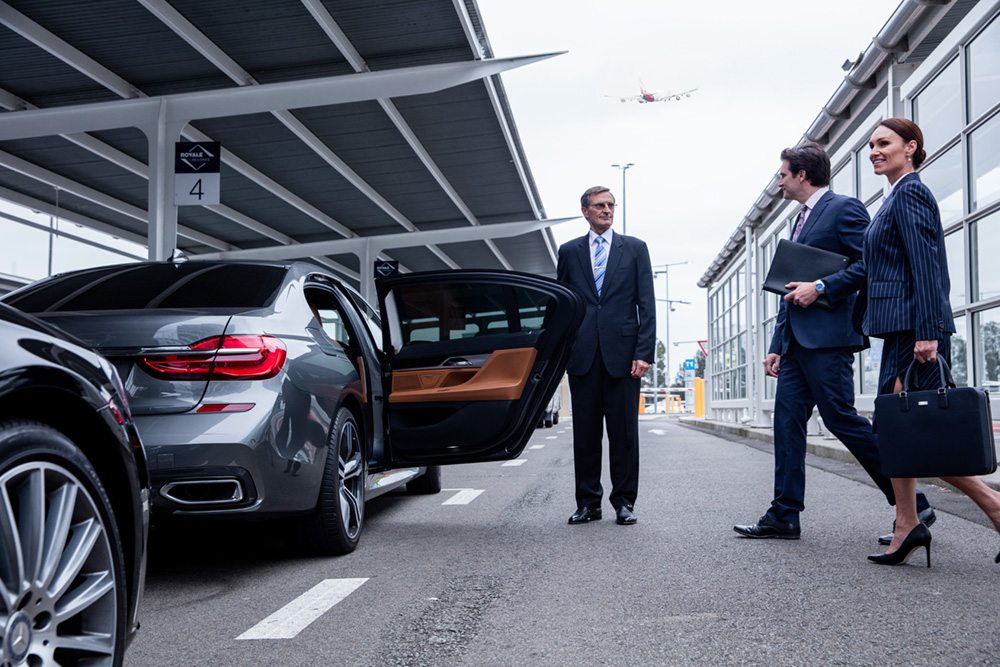 airport-image - Royale Limousines